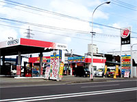 ニコニコレンタカー釧路愛国雄鉄線通店外観
